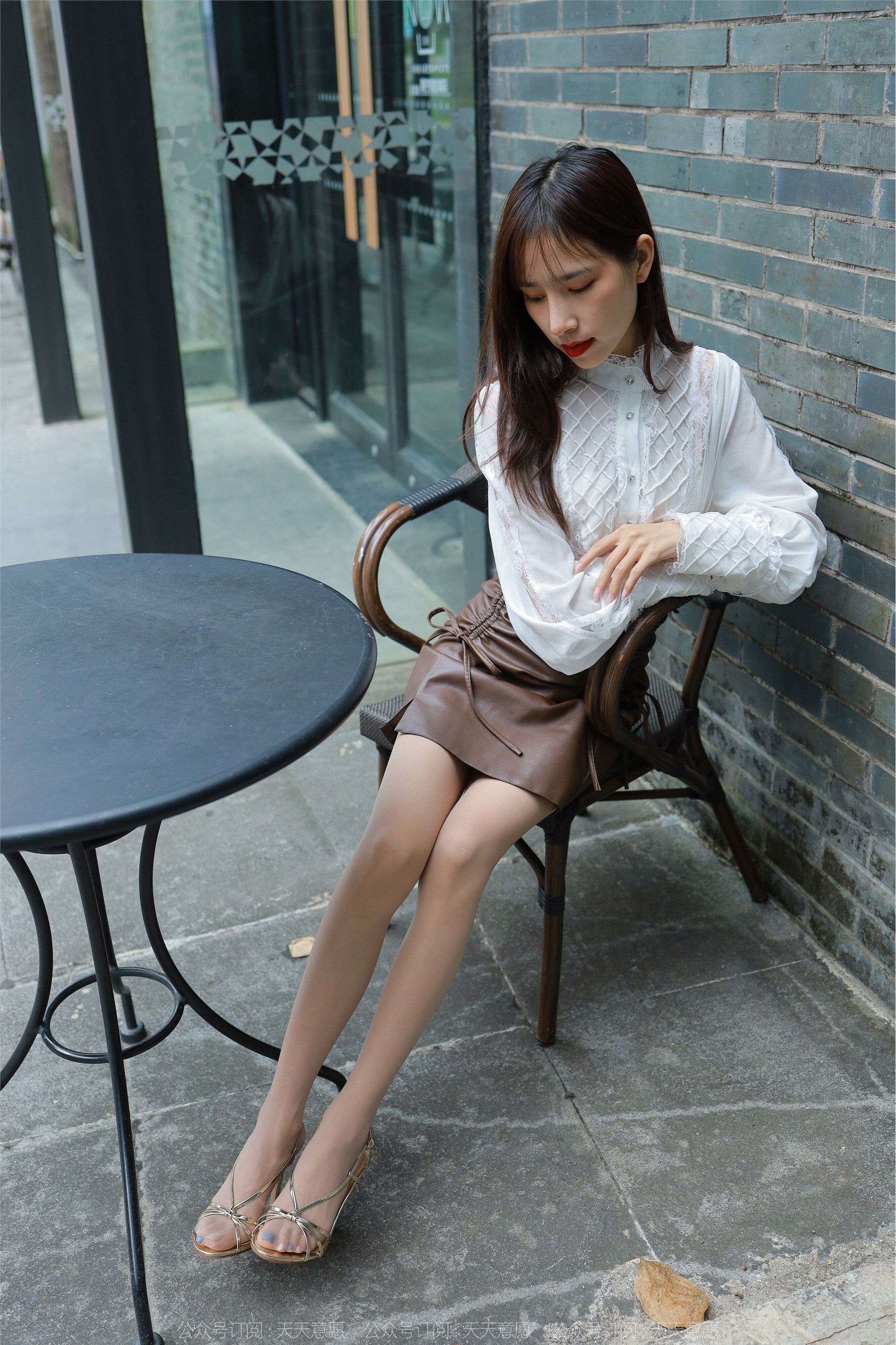 IESS异思趣向  2022.05.09 丝享家 1083：美子《金色凉鞋》